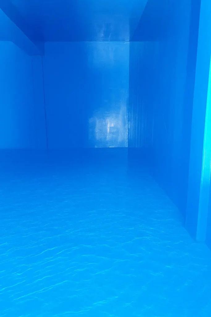 صوره لخزان معزول 